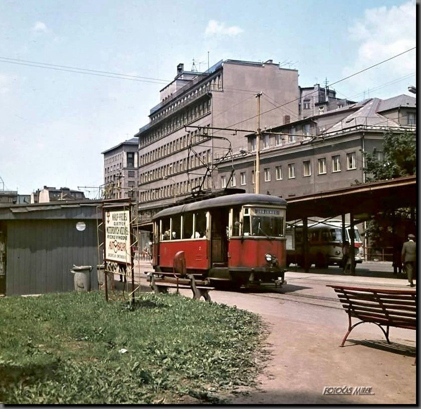 Odsud jsem jezdil domů z Liberce ze školy v 65-8 😕 (color Fotočas)
