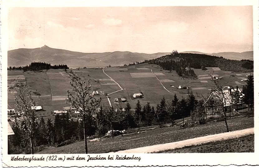 od Bedřichova k Ještědu, napravo Weberova chata ....do r. 1940 (archiv M.Gergelčík)