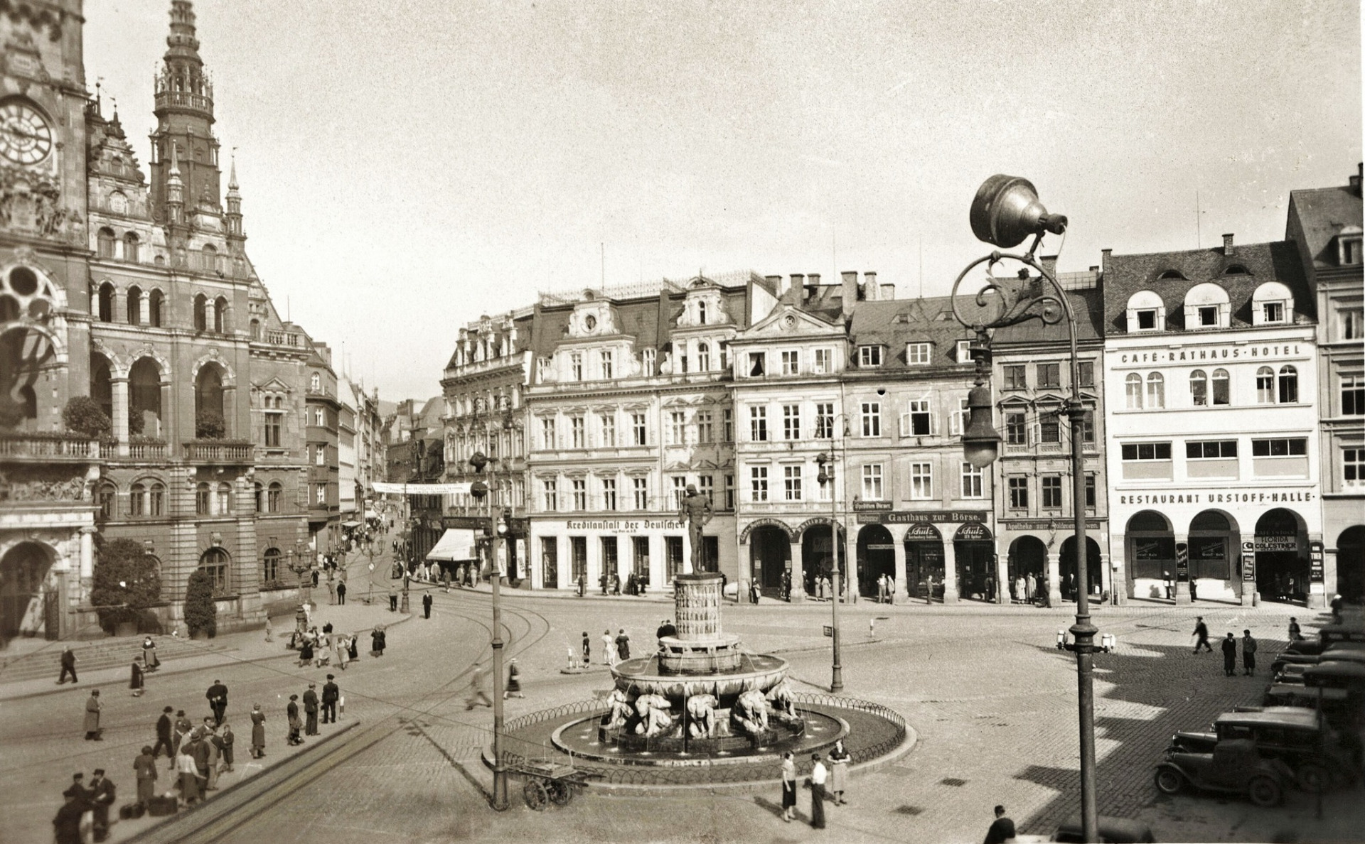 Altstädterplatz na pohlednici prošlé poštou v roce 1929. (archiv J.Peterka)
