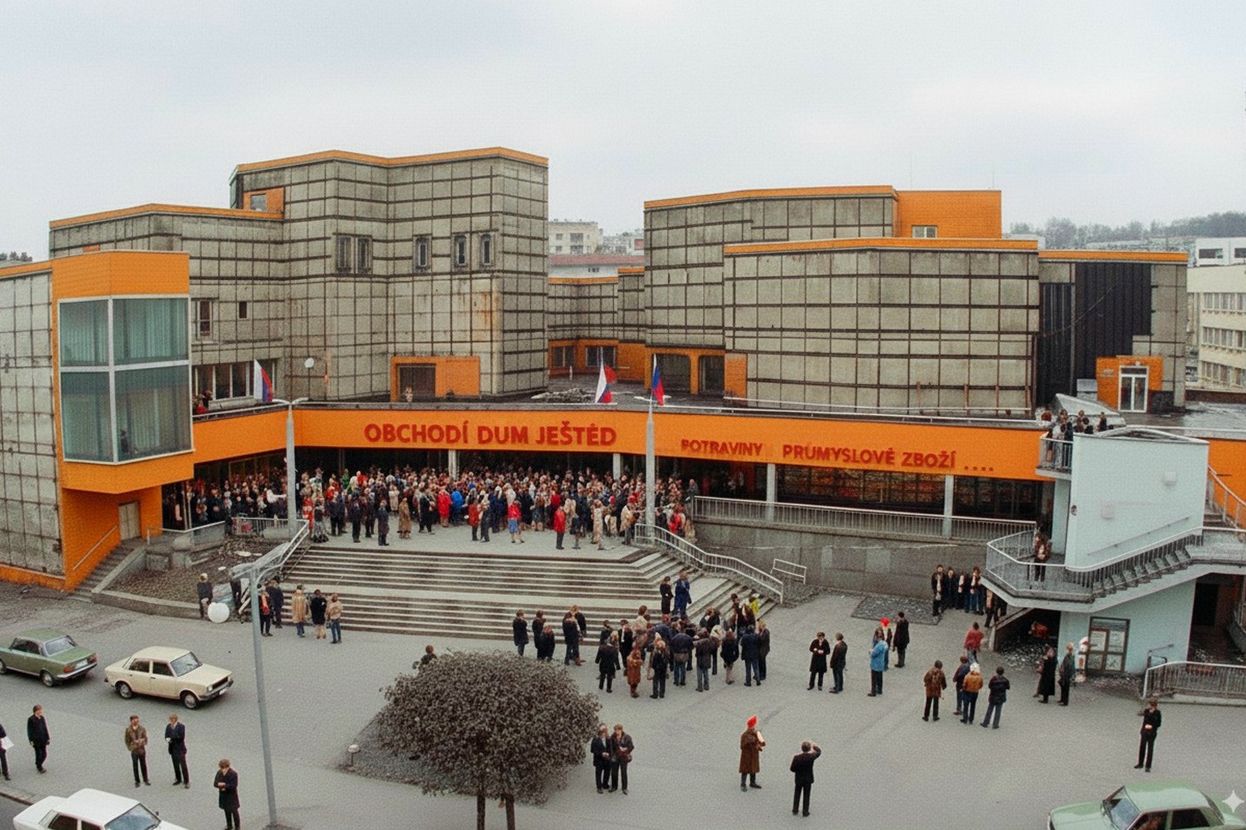 Kdo si pamatuje fotky ze "slavnostního" zahájení demolice? (archiv Liberecké centrum)