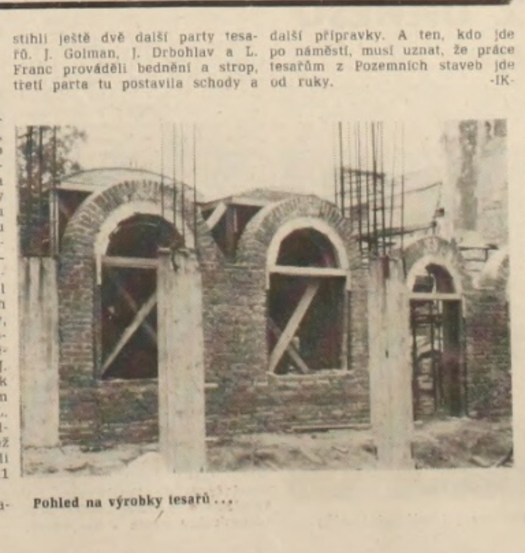 Vpřed 20.září 1985 - tvorba kleneb nového bloku domů na náměstí Bojovníků za mír (náměstí Edvarda Beneše) (archiv R.Kittler)