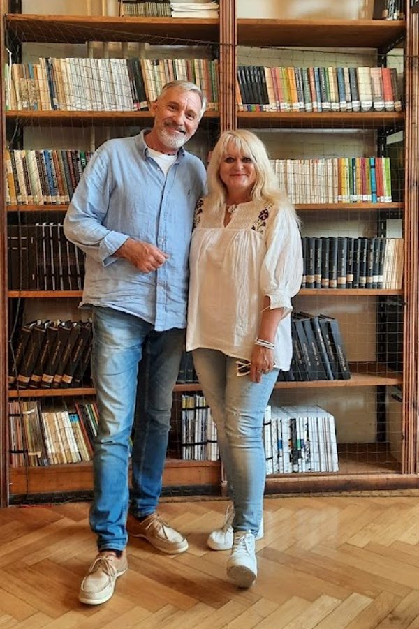 Herec Jan Čenský a redaktorka Ivana Bernáthová v knihovně Severočeského muzea v Liberci|foto:Ivana Bernáthová, Český rozhlas