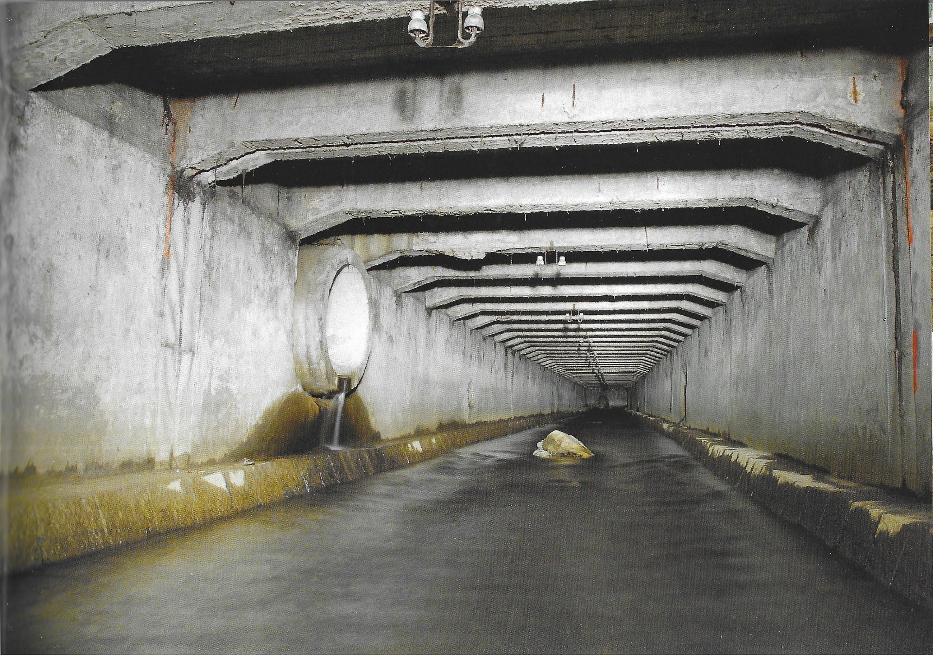 Stoka Harcovského potoka pod Fügnerovou ulicí