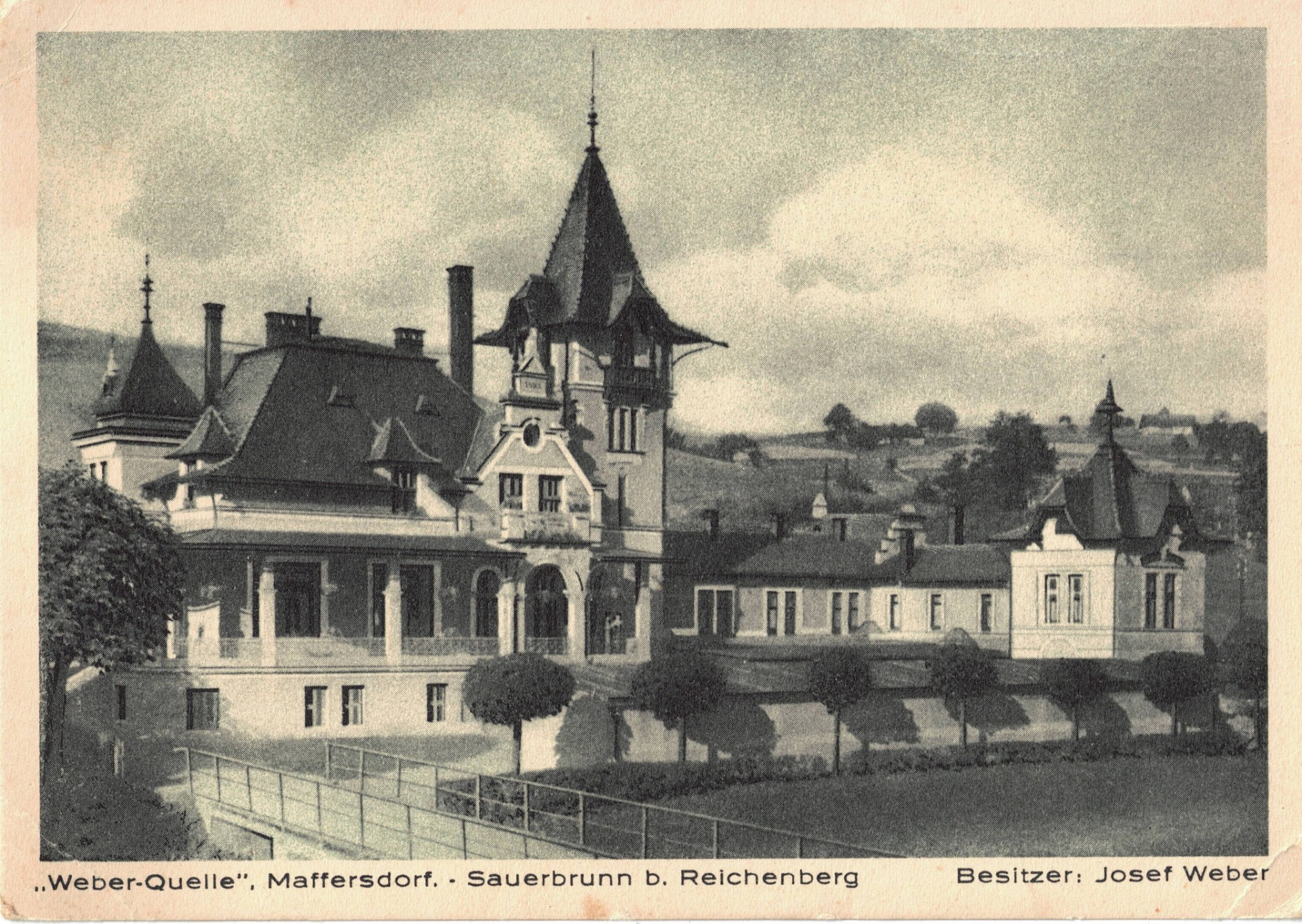 Vratislavická kyselka mezi světovými válkami. Tehdy už byly lázně zavřené a v zámečku probíhalo pouze stáčení minerální vody. (autor příspěvku Honza Vokurka)