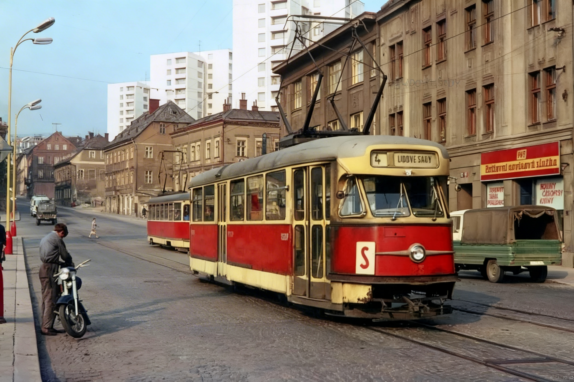 T2 č. 23 kolem roku 1967. Zdroj: E-bay