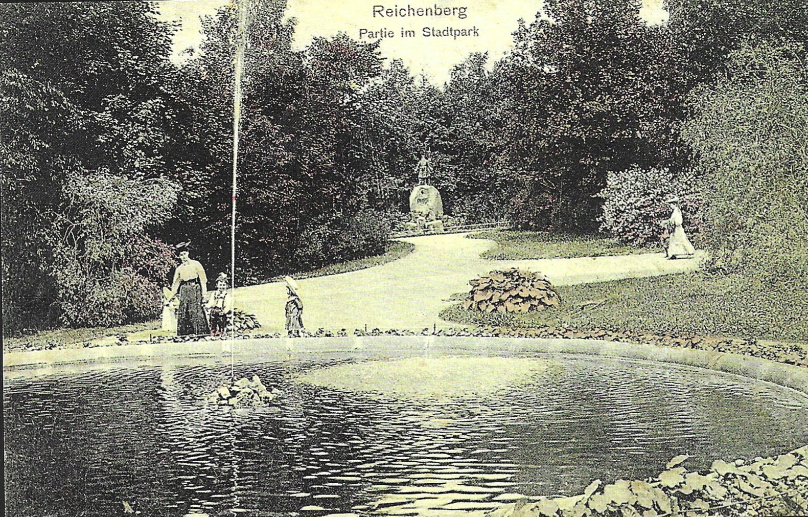 (zdroj: Kouzlo starých pohlednic Liberecka - Karpaš, Mohr, Vursta, 1997)