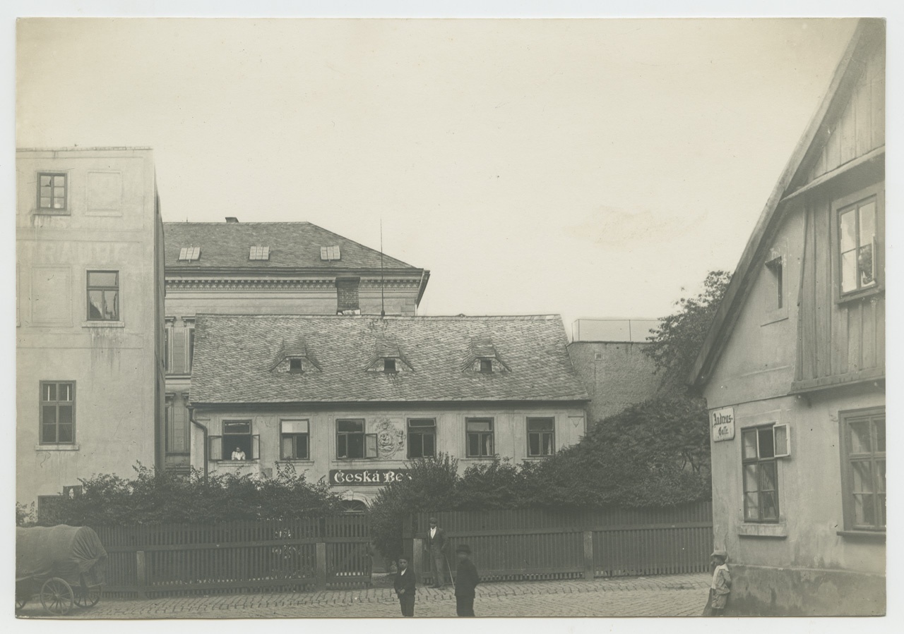 F342 Liberec, pohled na starou Českou besedu. Bez datace. Autor: neuveden. (archiv SM v Liberci