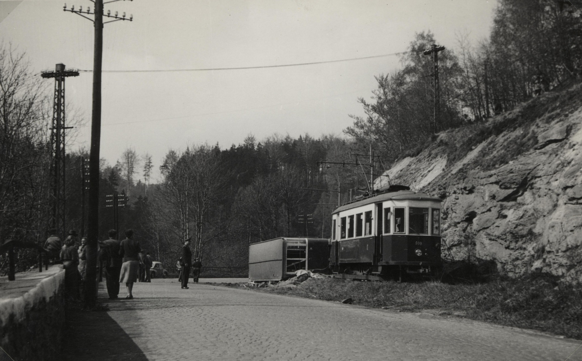Švandův oblouk - Podle jména řidiče této soupravy (1957)