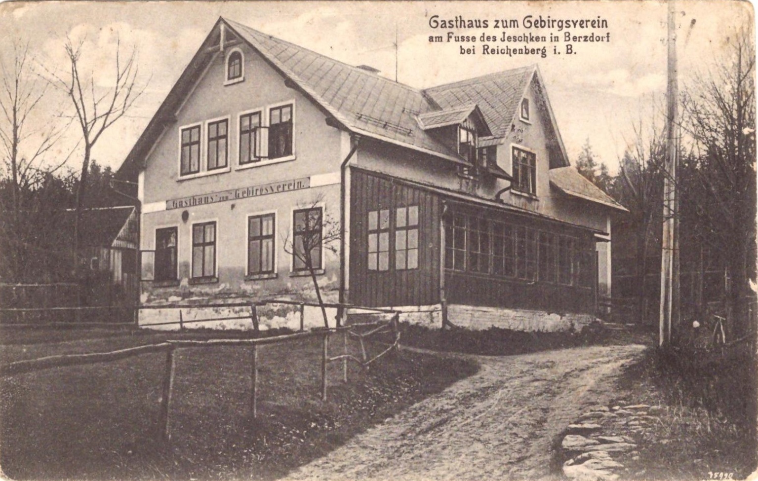 Ostašov u Ještědu (Berzdorf bei Jeschen), hostinec u Horolezeckého spolku (Gasthaus zum Gebirgsverein), okr. Liberec. (archiv Otto Rikitan Ečer)