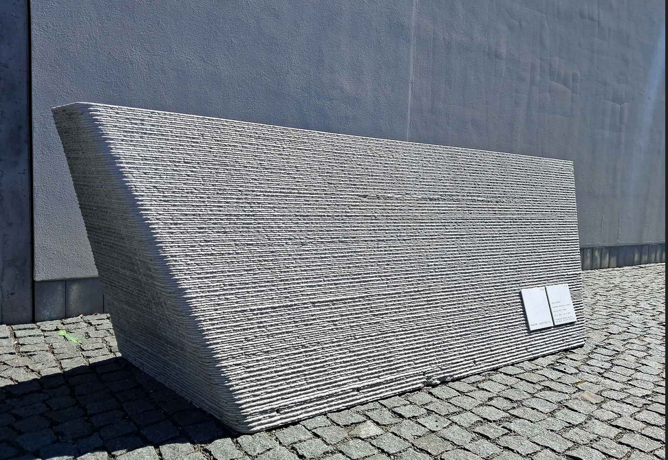Fragment kostelní zdi vznikl na 3D tiskárně. (archiv Jan Mikulička)