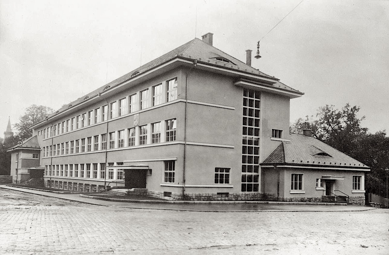 /zdroj: Žijeme moderně 1918-1938/