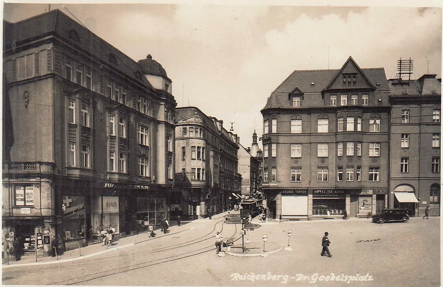 Dr. Goebelplatz s obchody 1942 . Liberec . Šaldovo nám. (archiv M.Gergelčík)