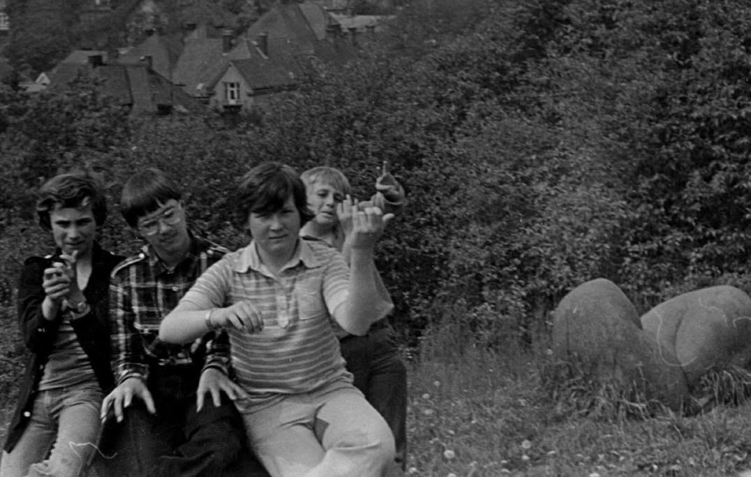 první autorská kapela "ELÉM" (eLesní eMuži!) (1979 - 1980)! Hudba (?) a texty (??): Luboš Beránek Složení: Dost se měnilo... Největší hity: "Fantomas", "Jestřáb a jeho svět", "Odešel", "Krásný časy" (další členové - Jaromír Adamec, Tomáš Fučík a Petr Kašpar