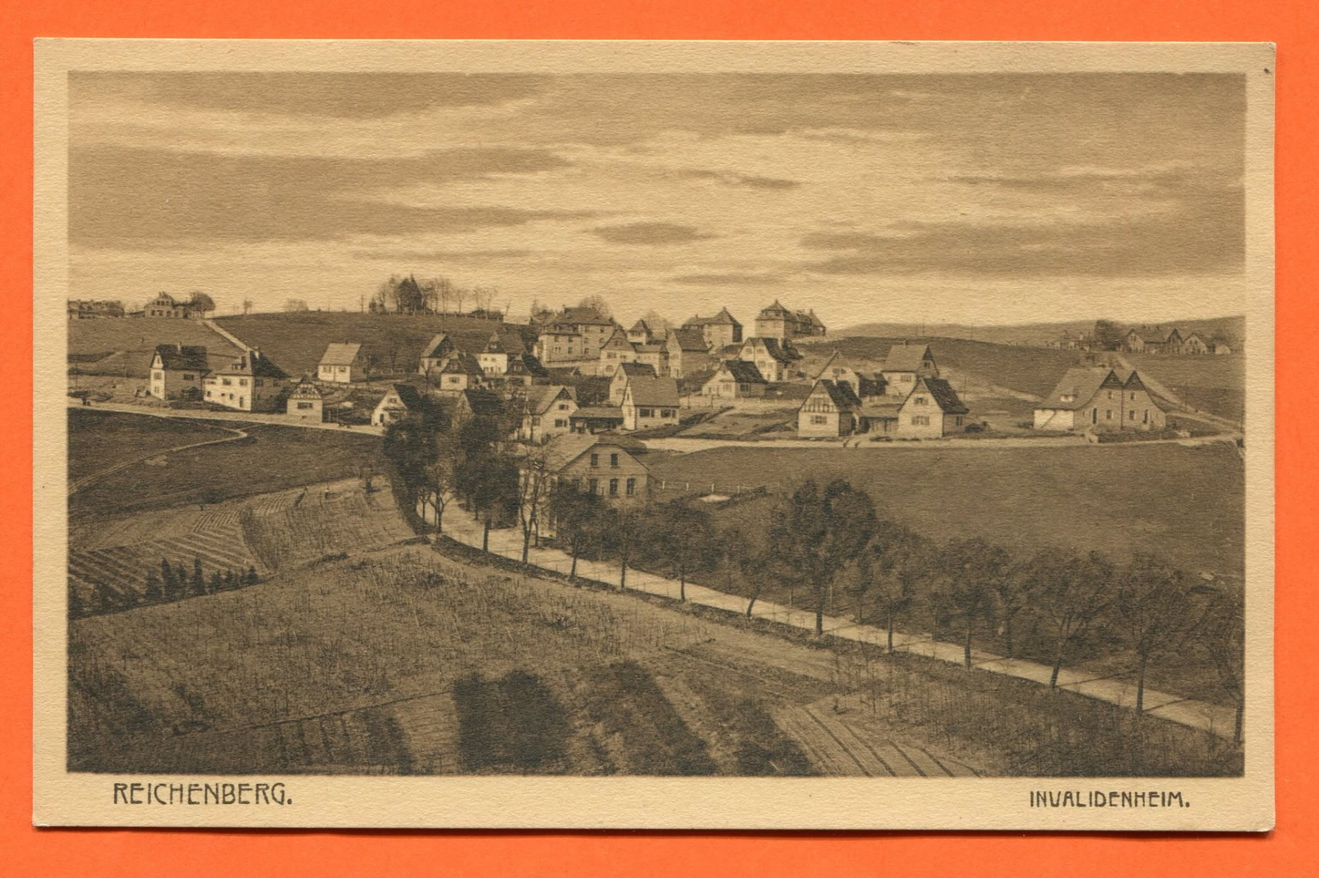 pohled zhruba +- od hospody U Vávrů směrem k Perštýnu (archiv Tomáš Pazderník)